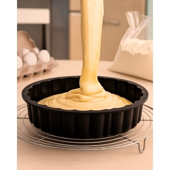 Utensílio Forma Redonda Bolo Torta Silicone Preto 27cm